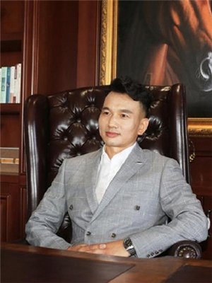 常务副会长杨守祥 